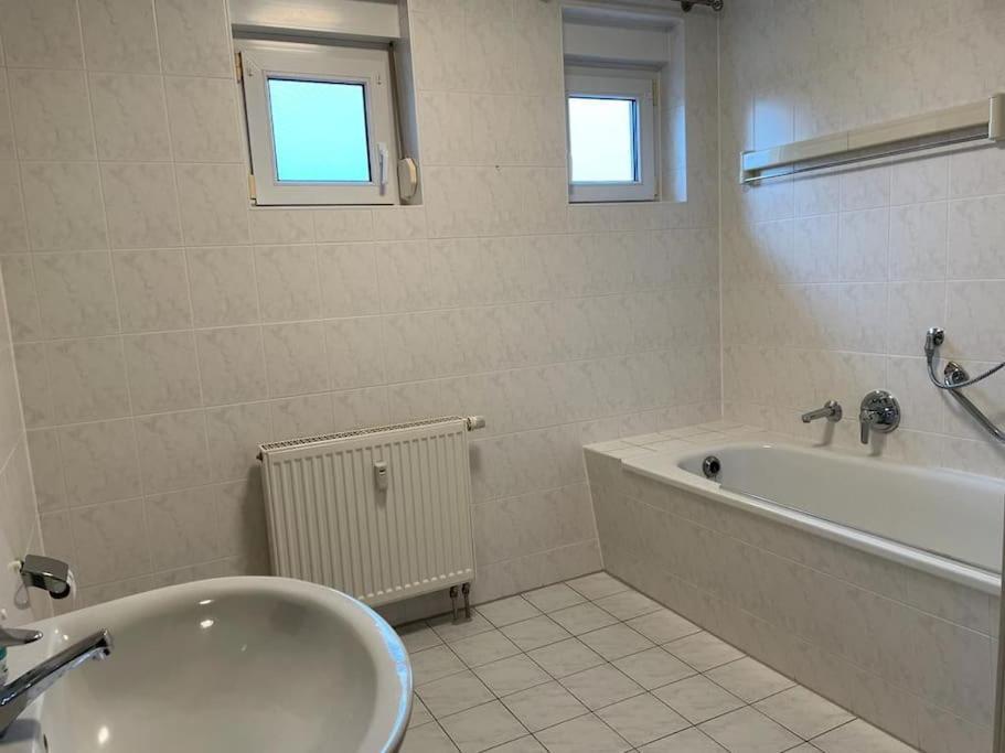 Traumhafte Wohnung Im Gruenen Elsterwerda Esterno foto